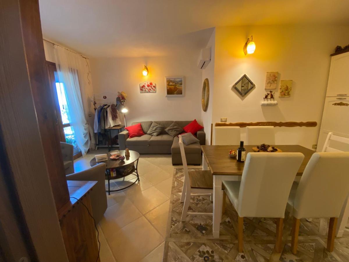 Residenza I Ginepri Villa Domus De Maria Eksteriør billede